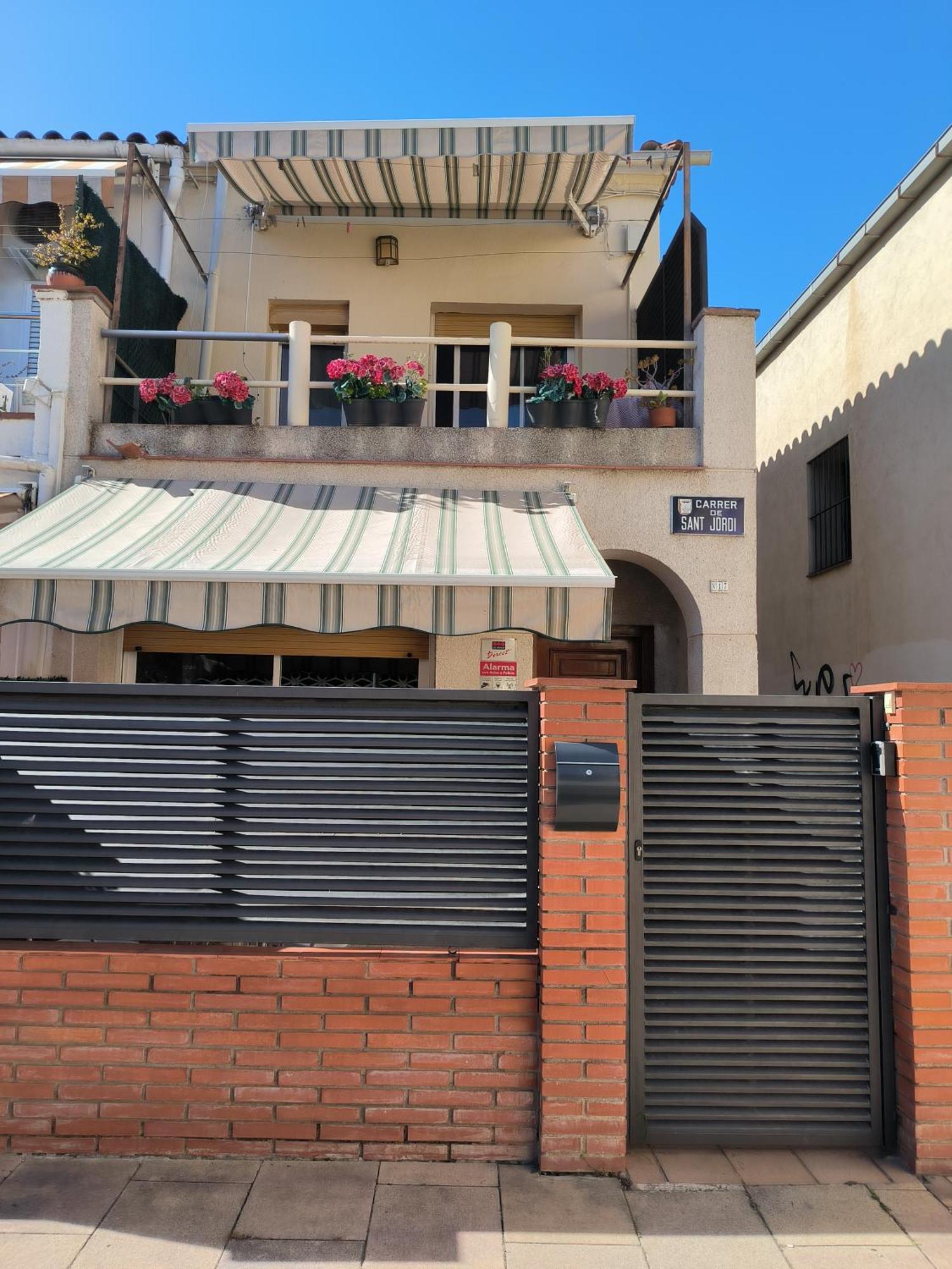 Vakantiehuis House At The Near Barcelona *